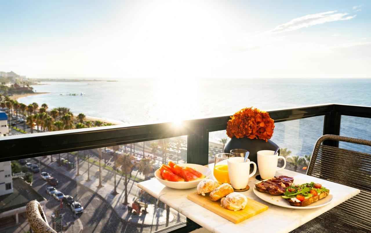 Aloha Apartamentos - Primera Linea De Playa - Vista Al Mar Benalmadena Luaran gambar