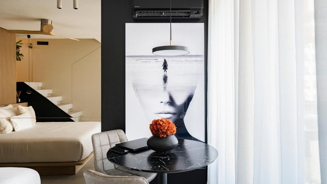 Aloha Apartamentos - Primera Linea De Playa - Vista Al Mar Benalmadena Luaran gambar